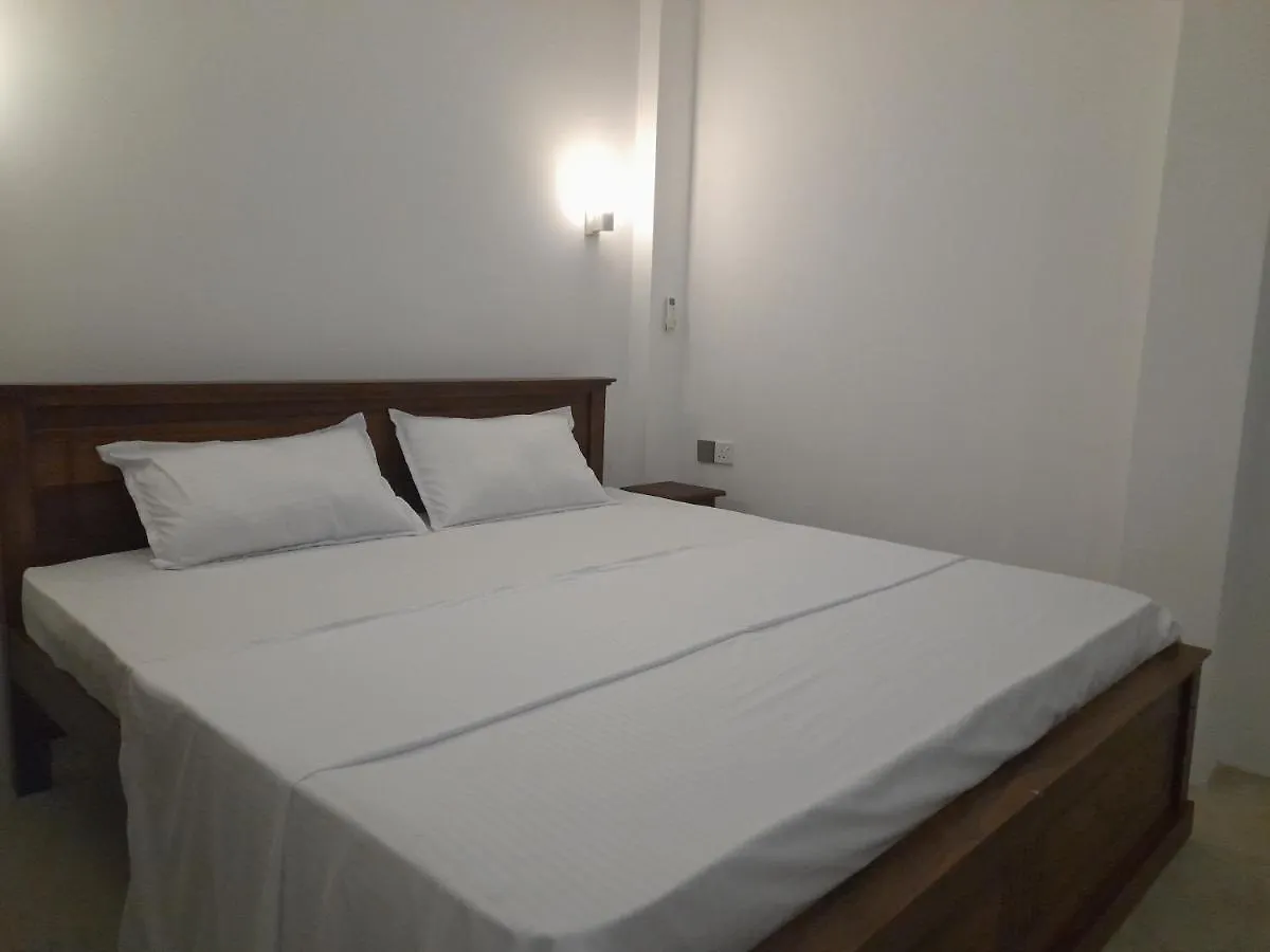 Gloria Inn Negombo