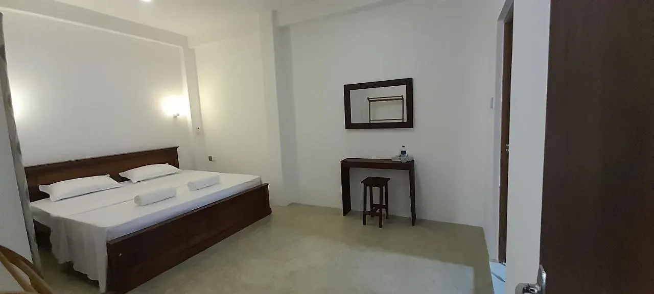 Gloria Inn Negombo