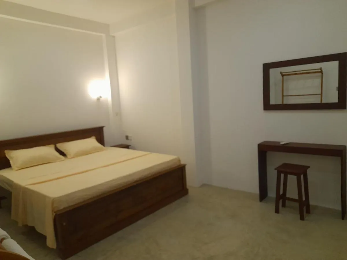 Gloria Inn Negombo Sri Lanka
